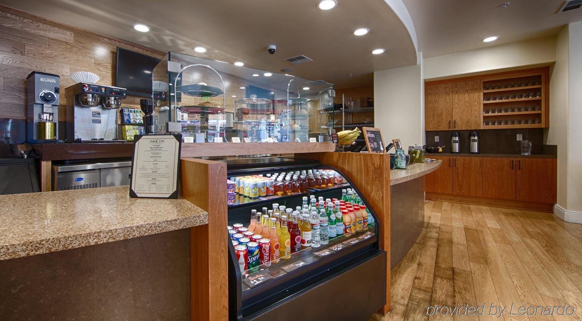 Hilton Garden Inn Davis Downtown エクステリア 写真