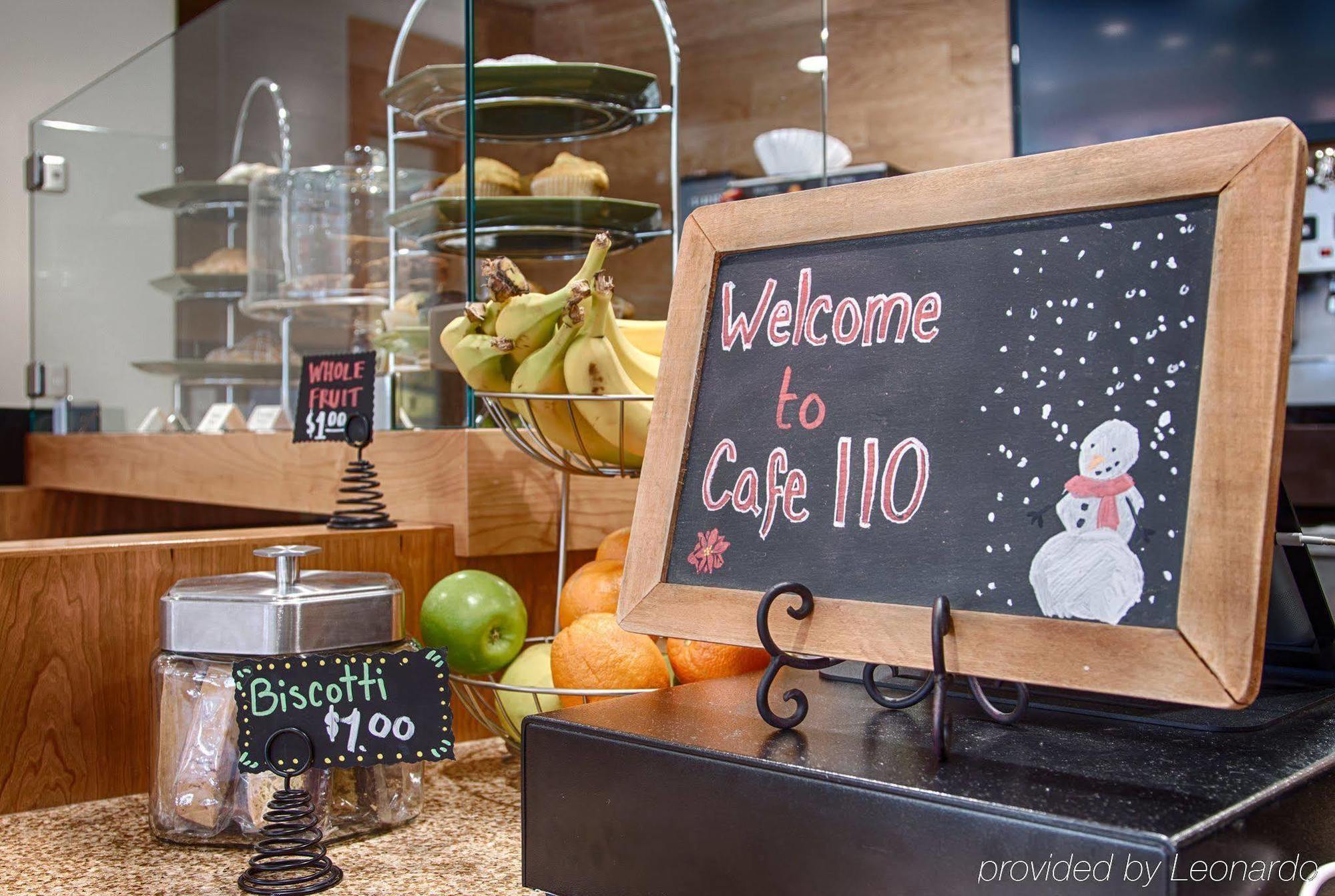 Hilton Garden Inn Davis Downtown エクステリア 写真