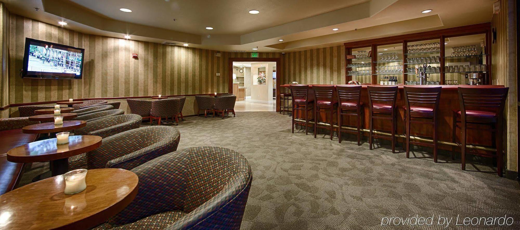 Hilton Garden Inn Davis Downtown エクステリア 写真
